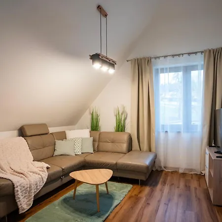 Apartmanovy Dom